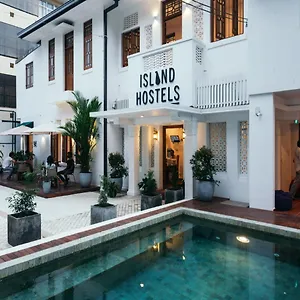 Hostel Island